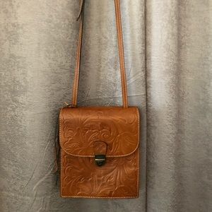Patricia Nash cross body purse